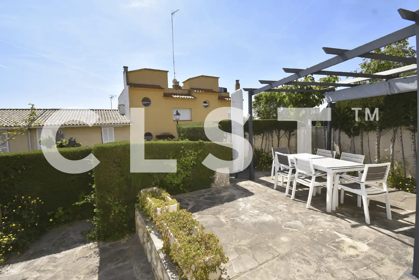 Garden of Houses for rent in Cubelles  with Air Conditioner, Heating and Private garden