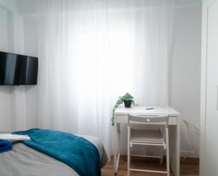 Dormitori de Apartament per a compartir en  Valencia Capital amb Moblat, Forn i Microones