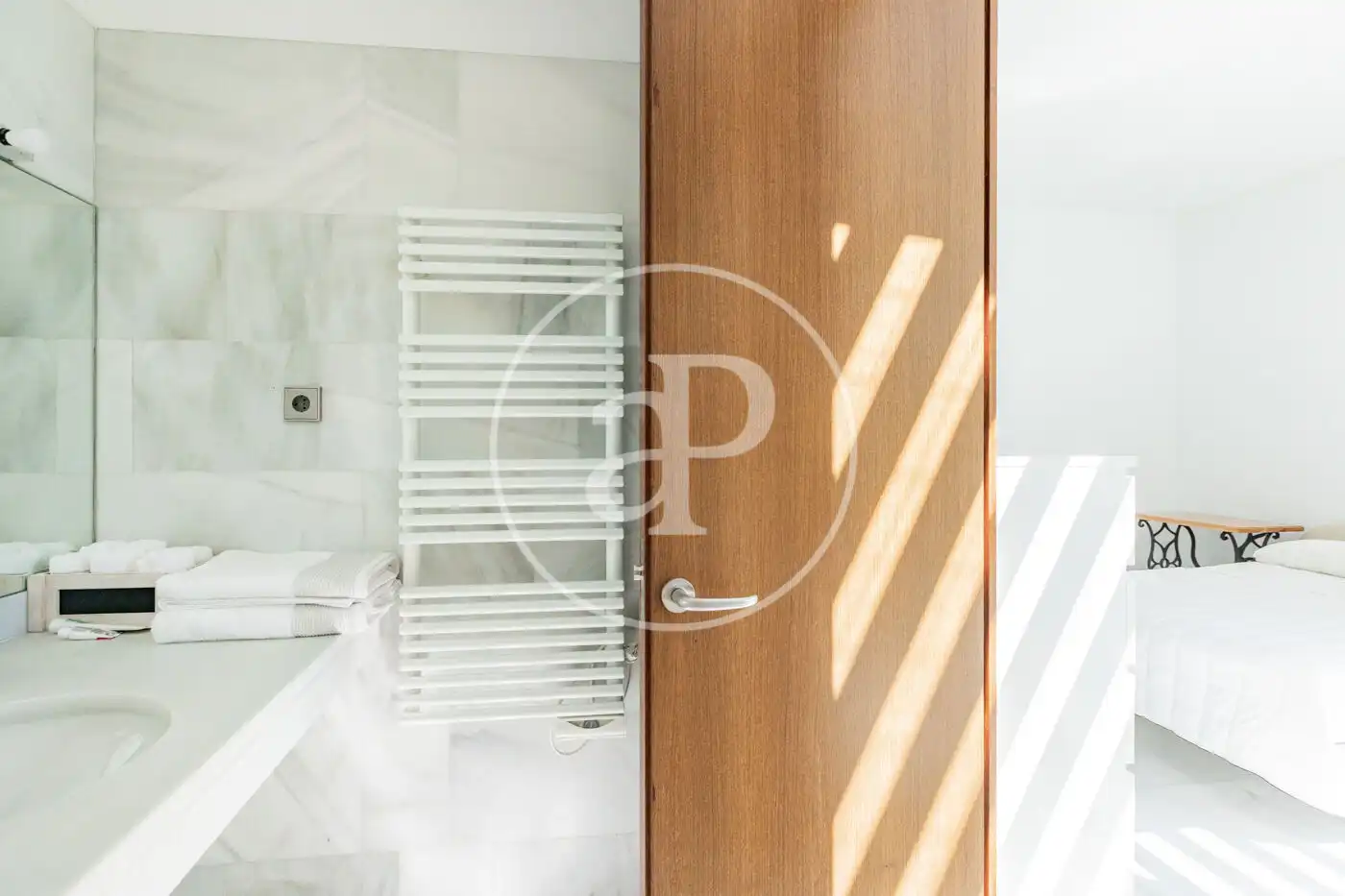 Bathroom of Houses for sale in Madrid  with Air Conditioner, Heating and Private garden