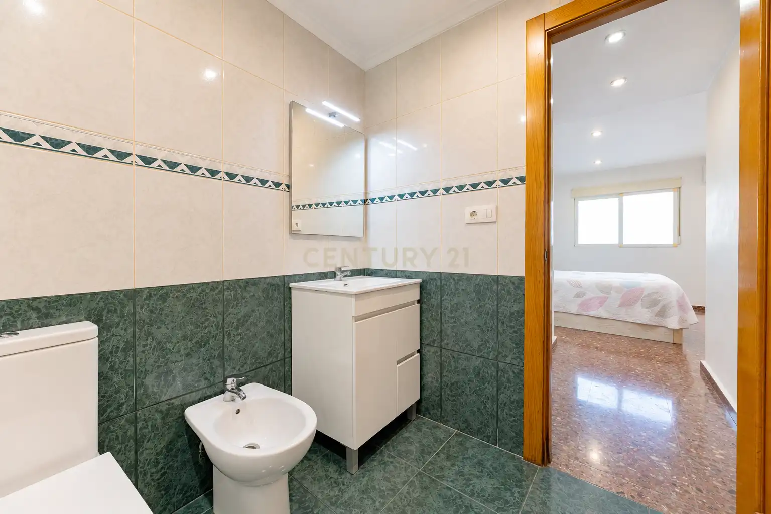 Baño de Apartamento en venta en Camí Reial 