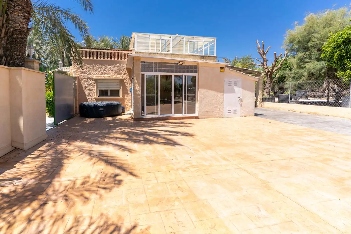 Exterior view of Houses for sale in Elche / Elx  with Air Conditioner, Private garden and Terrace