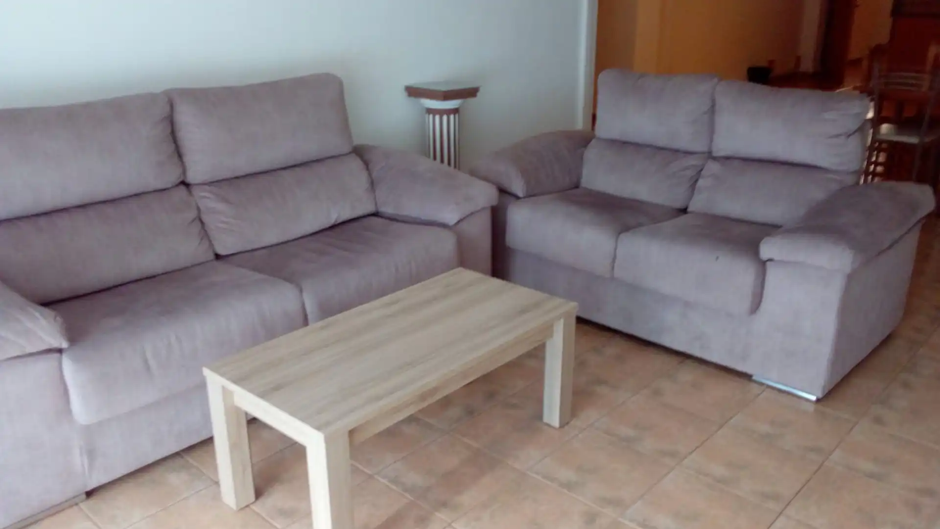 Living room of Study for rent in  Albacete Capital  with Air Conditioner, Furnished and Oven