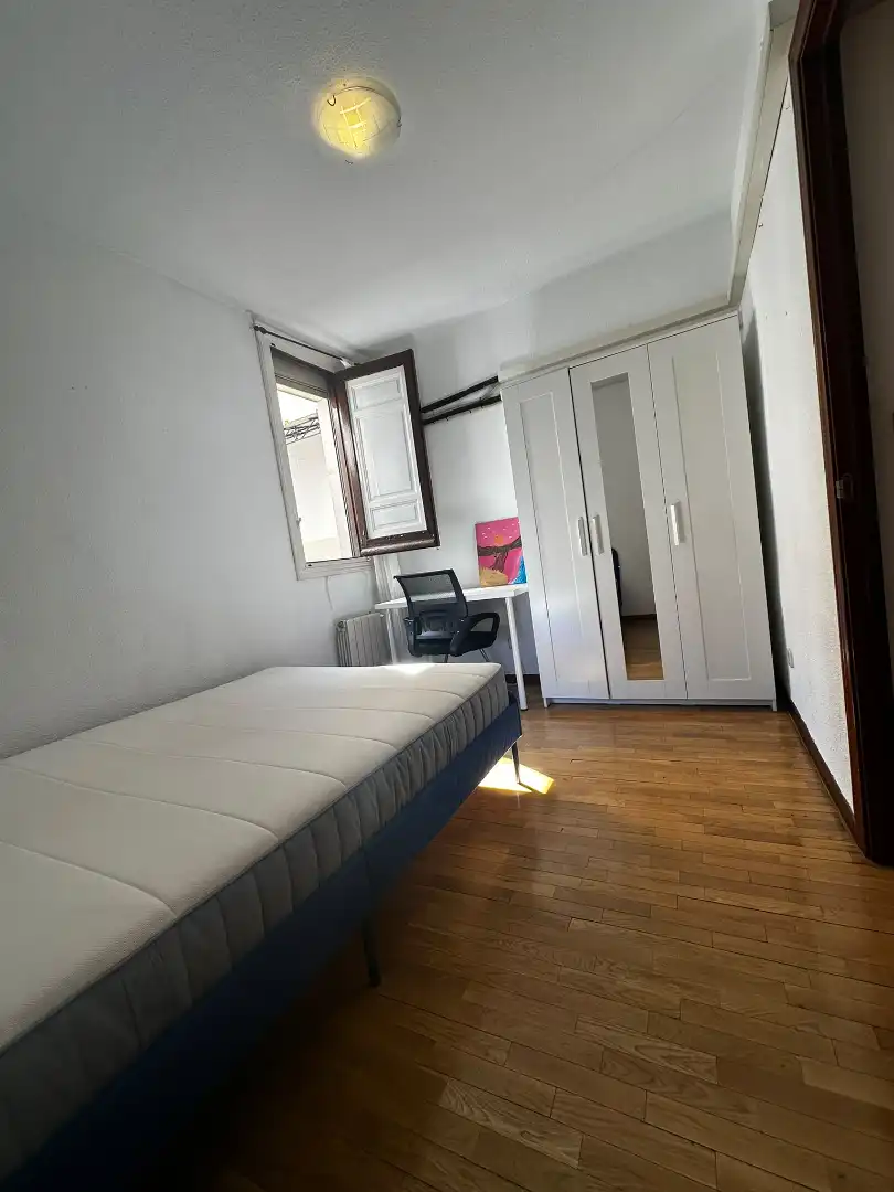 Dormitori de Pis en venda en Madrid amb Aire condicionat, Calefacció i Moblat