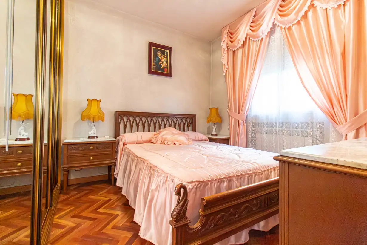 Flat with lift for sale in Ciudad Lineal, imagen 9