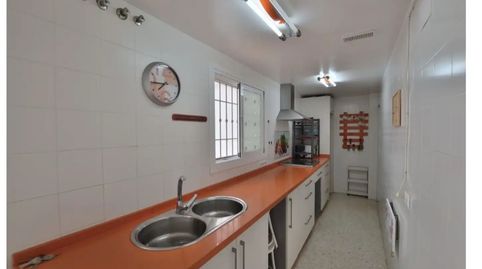 Foto 2 de Casa adosada en venta en Calle Sahara Libre, 2, Cuevas del Becerro, Málaga