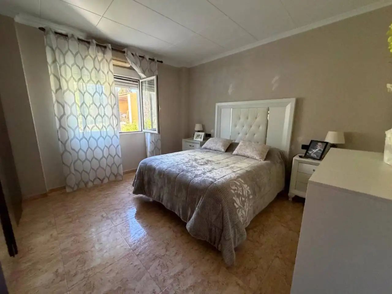Habitación de Casa o chalet en venta en Almansa con Calefacción y Jardín privado