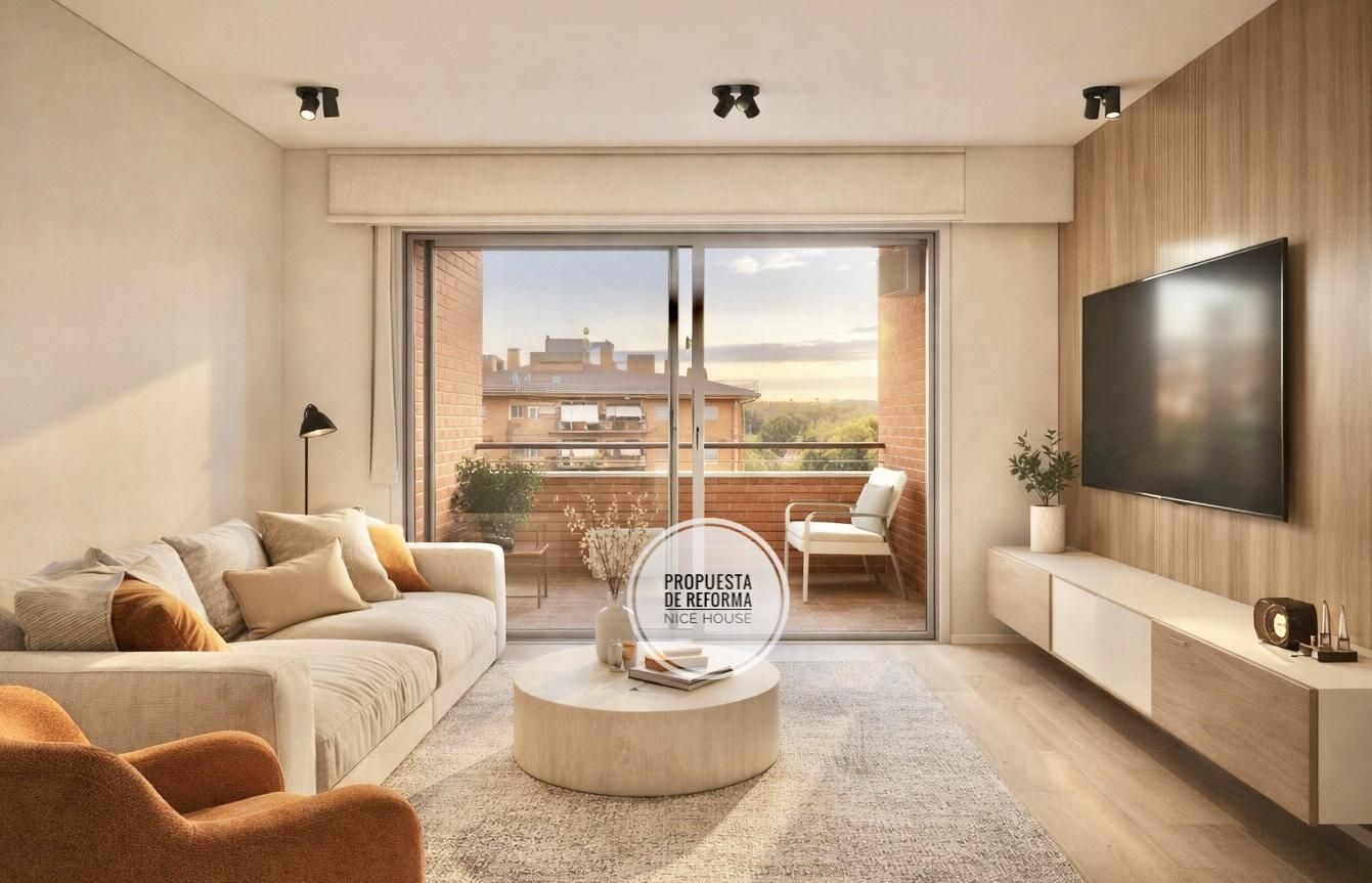 Living room of Flat for sale in  Madrid Capital  with Air Conditioner and Balcony