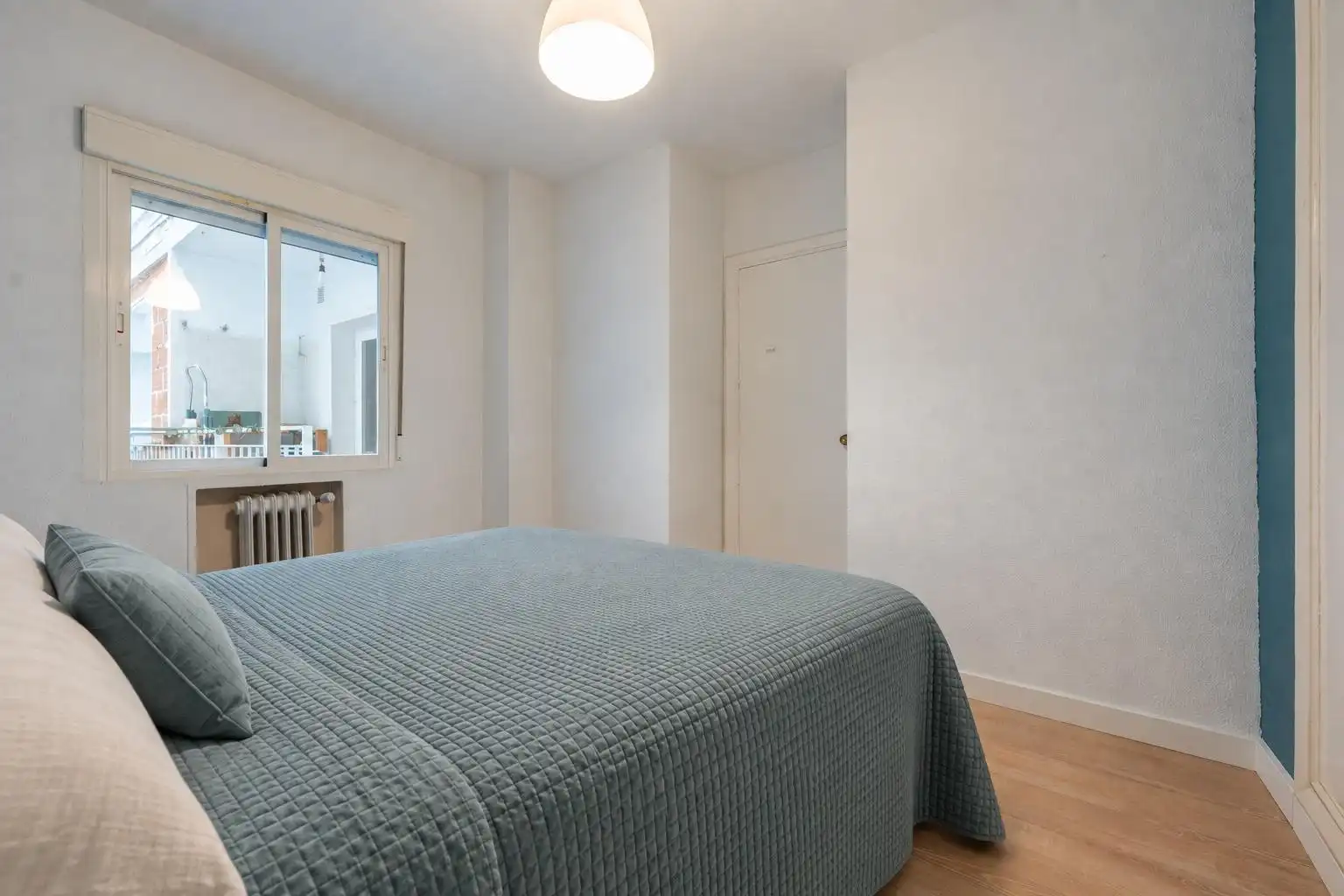 Schlafzimmer von Wohnung zur Miete in Madrid mit Heizung und Terrasse