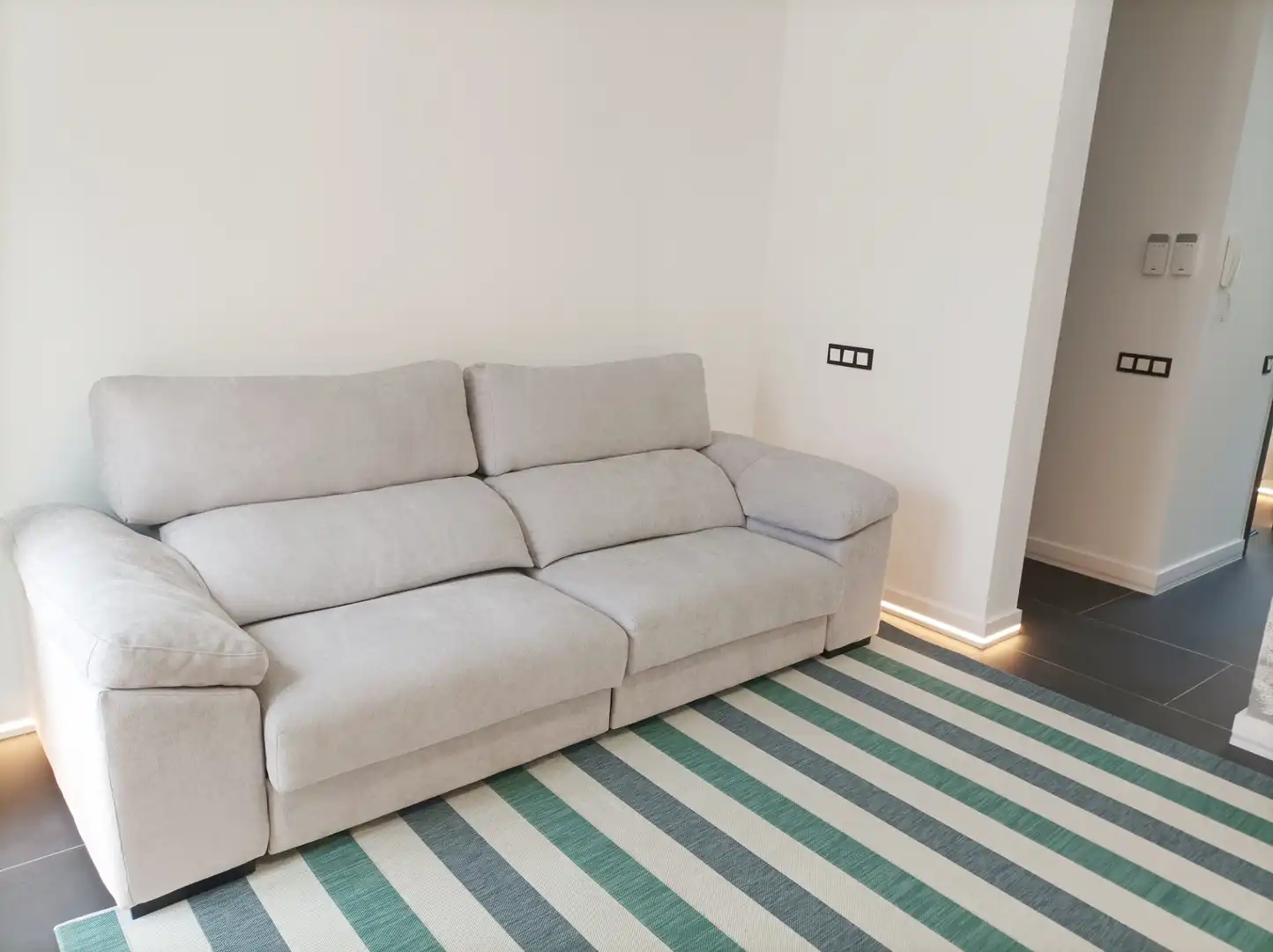 Wohnzimmer von Wohnung zum Verkauf in Madrid mit Klimaanlage, Heizung und Terrasse