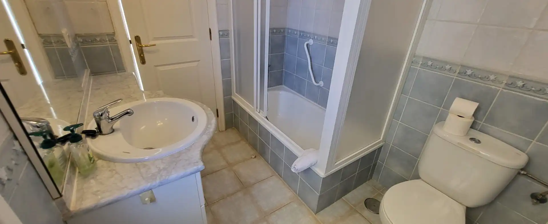 Baño de Apartamento en venta en Arona con Jardín privado, Terraza y Trastero
