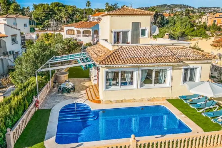 Chalet con piscina en venta en Carrió - La Merced - Los Pinos, imagen 11