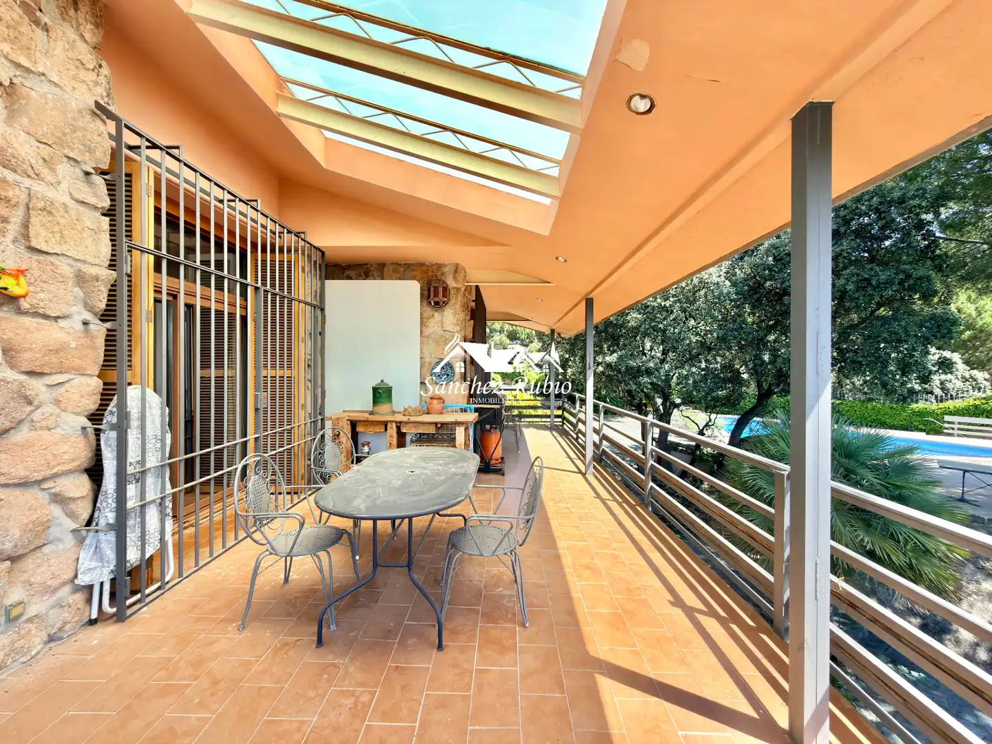 Terrassa de Casa o xalet en venda en Torrelodones amb Calefacció, Jardí privat i Parquet