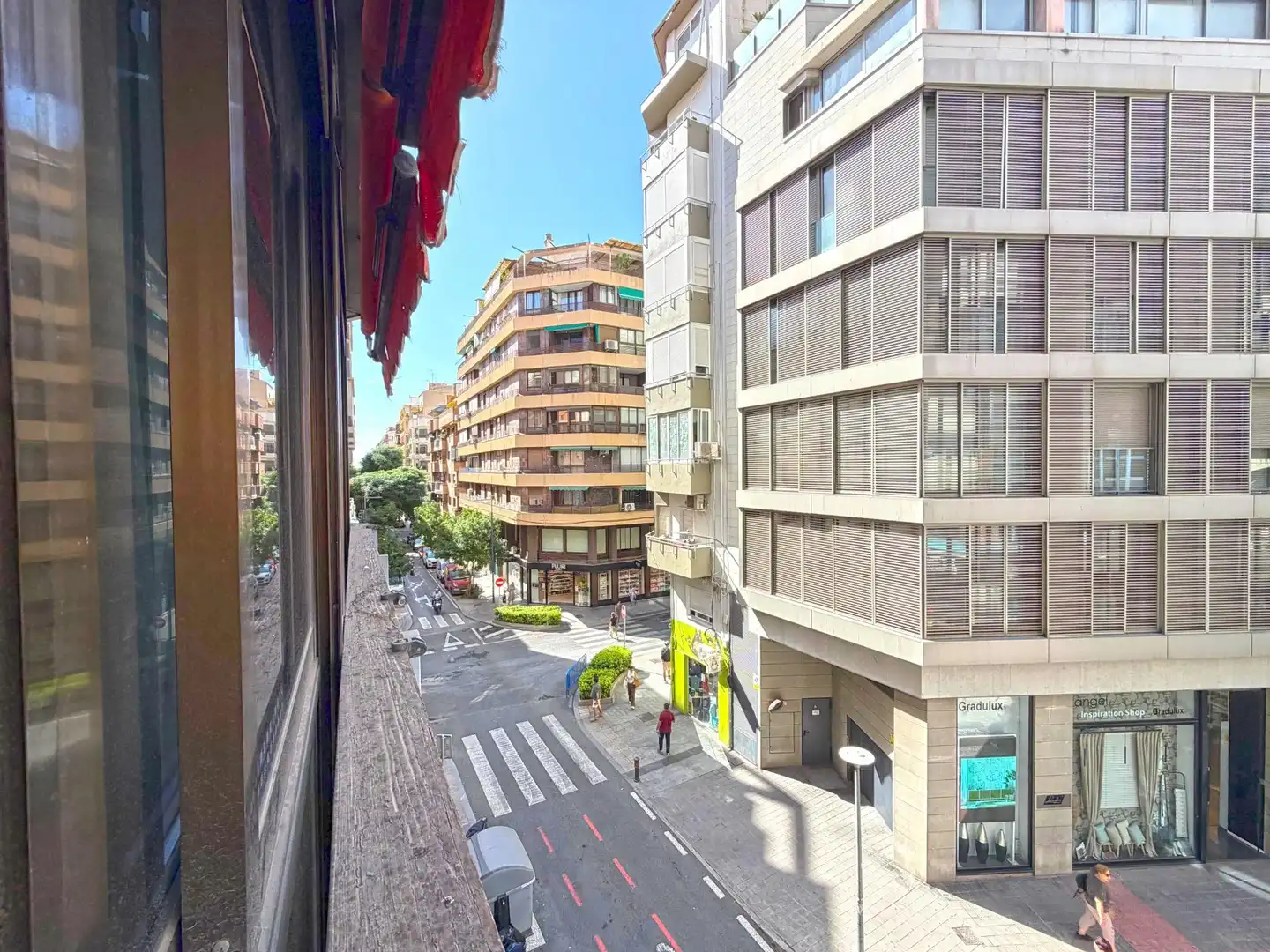 Vista exterior de Pis en venda en Alicante / Alacant amb Aire condicionat i Parquet