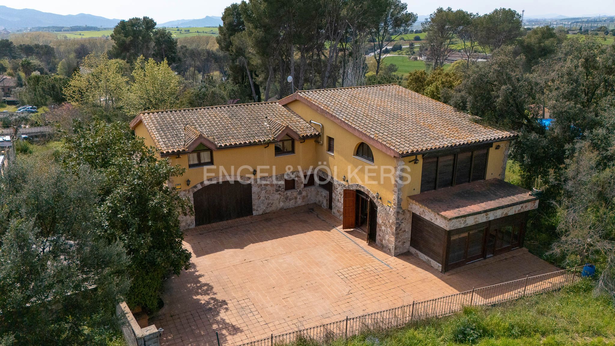 Exterior view of House or chalet for sale in Montcada i Reixac  with Heating, Private garden and Terrace