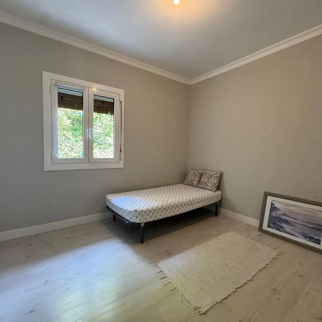 Habitación de Piso en venta en Ibarra con Calefacción y Balcón
