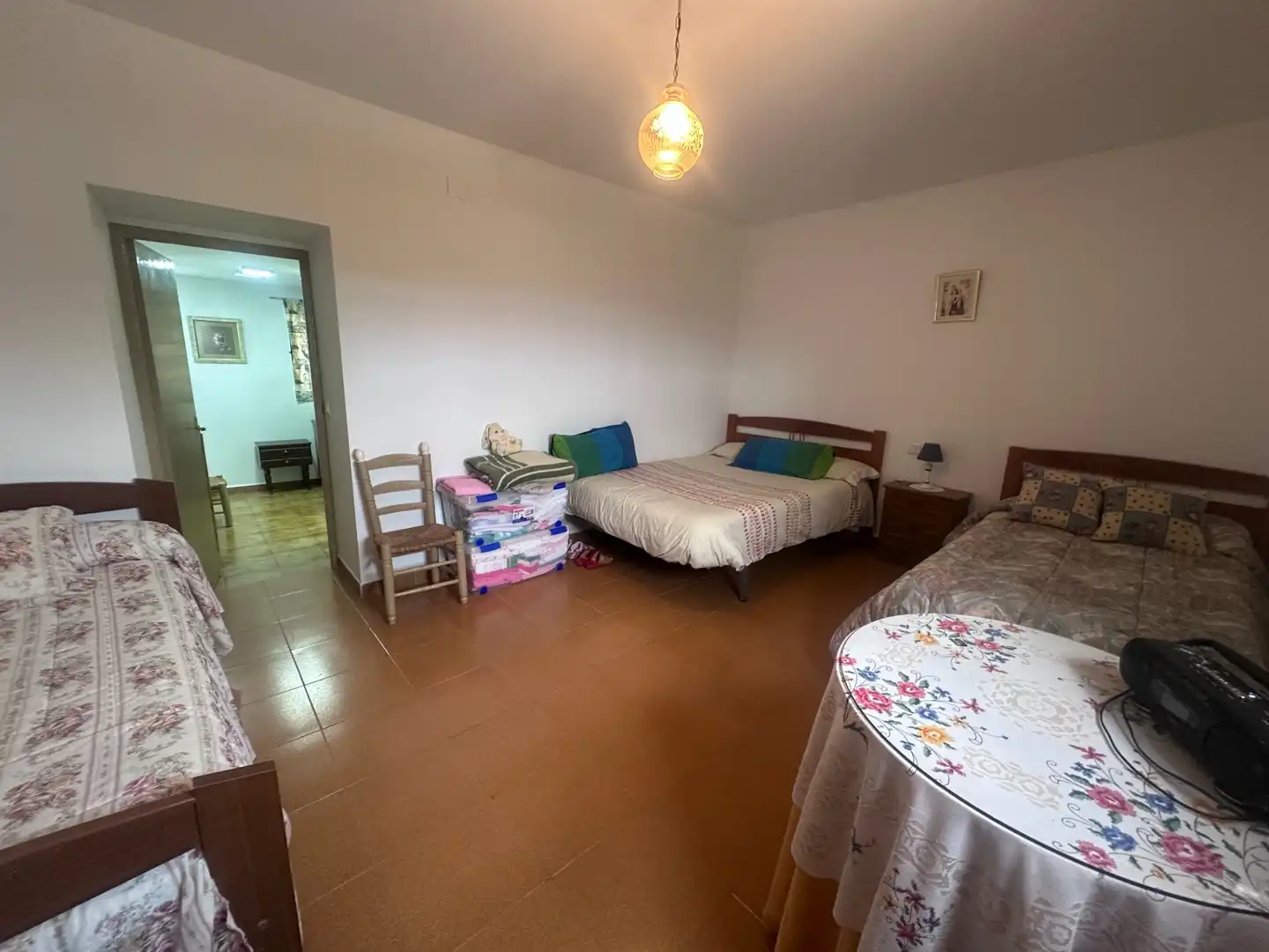 Dormitori de Finca rústica en venda en Alcaucín amb Jardí privat, Terrassa i Moblat