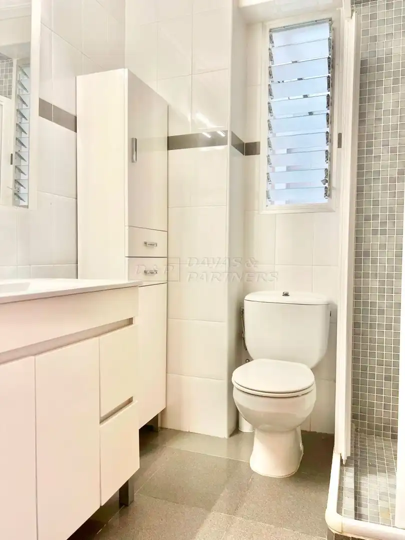 Baño de Planta baja en venta en Torrevieja con Aire acondicionado, Terraza y Trastero