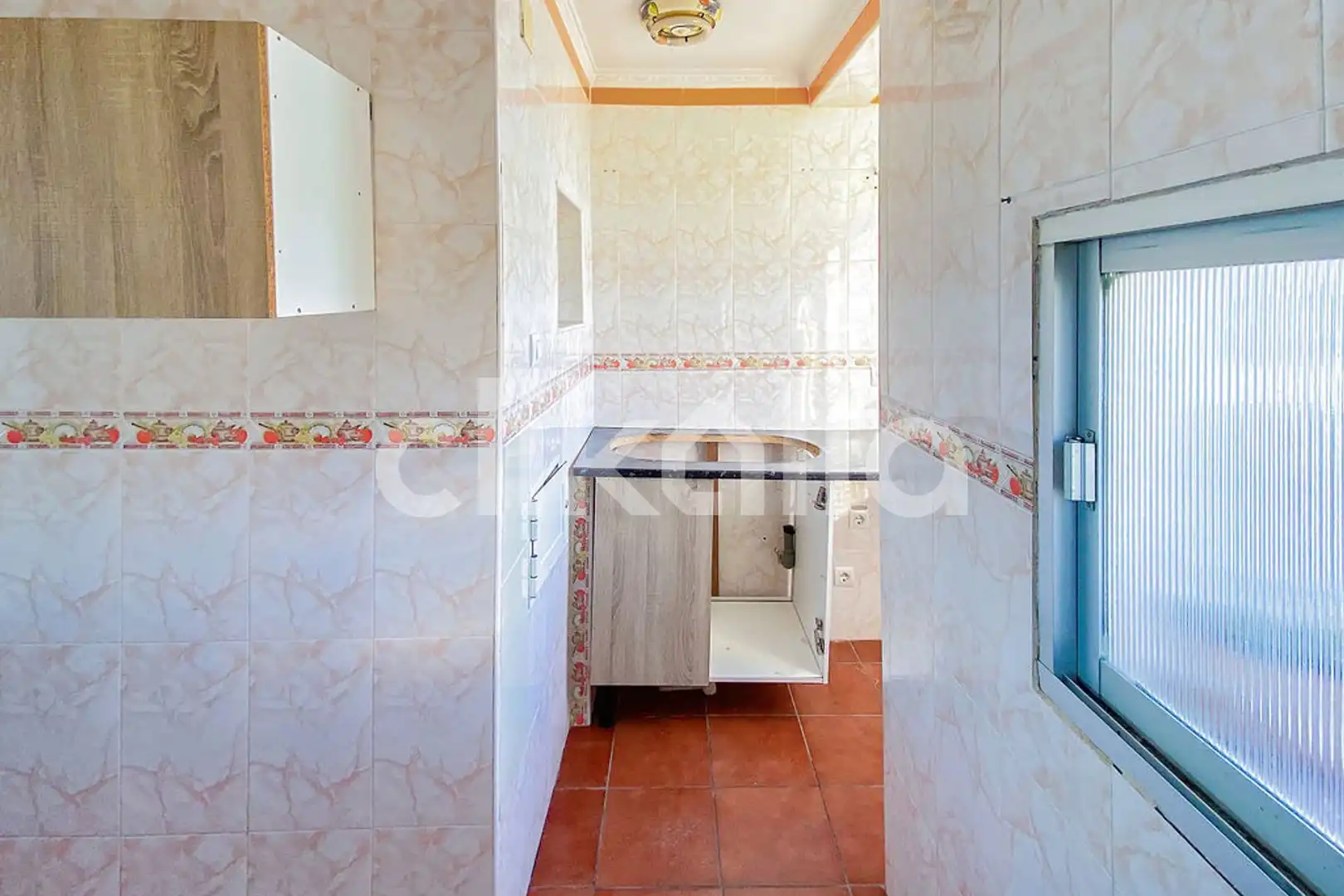 Kitchen of Flat for sale in Algeciras  with Terrace