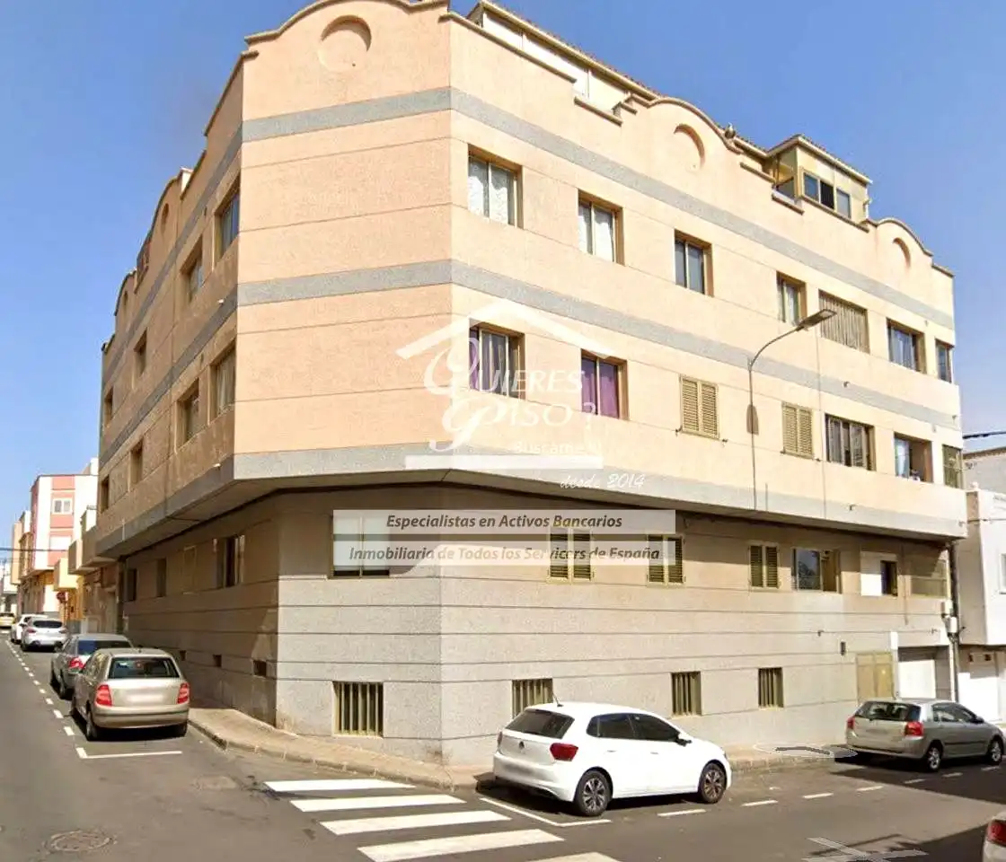 Vista exterior de Piso en venta en Santa Lucía de Tirajana