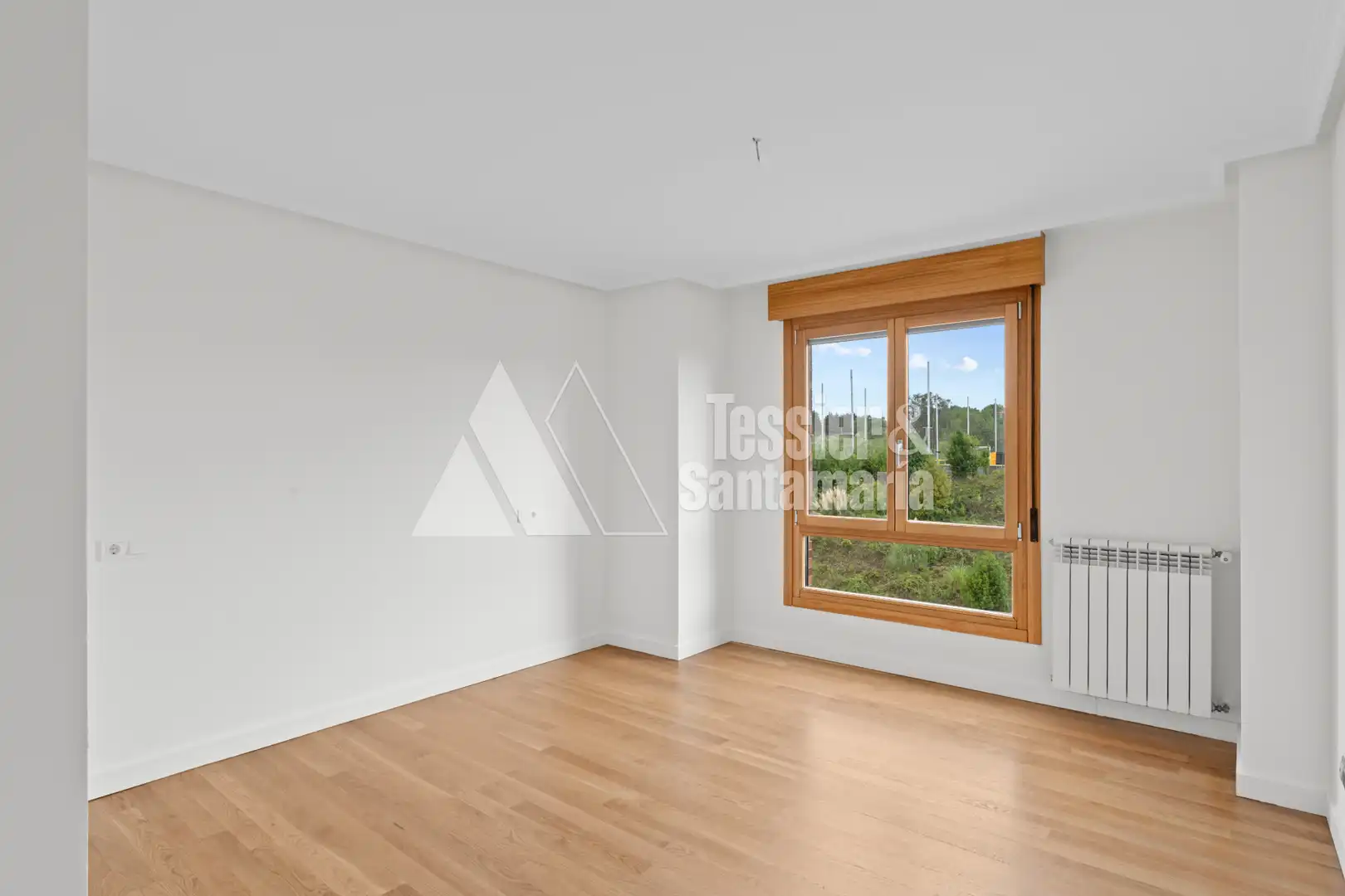 Bedroom of Flat for sale in Gijón   with Heating, Parquet flooring and Storage room