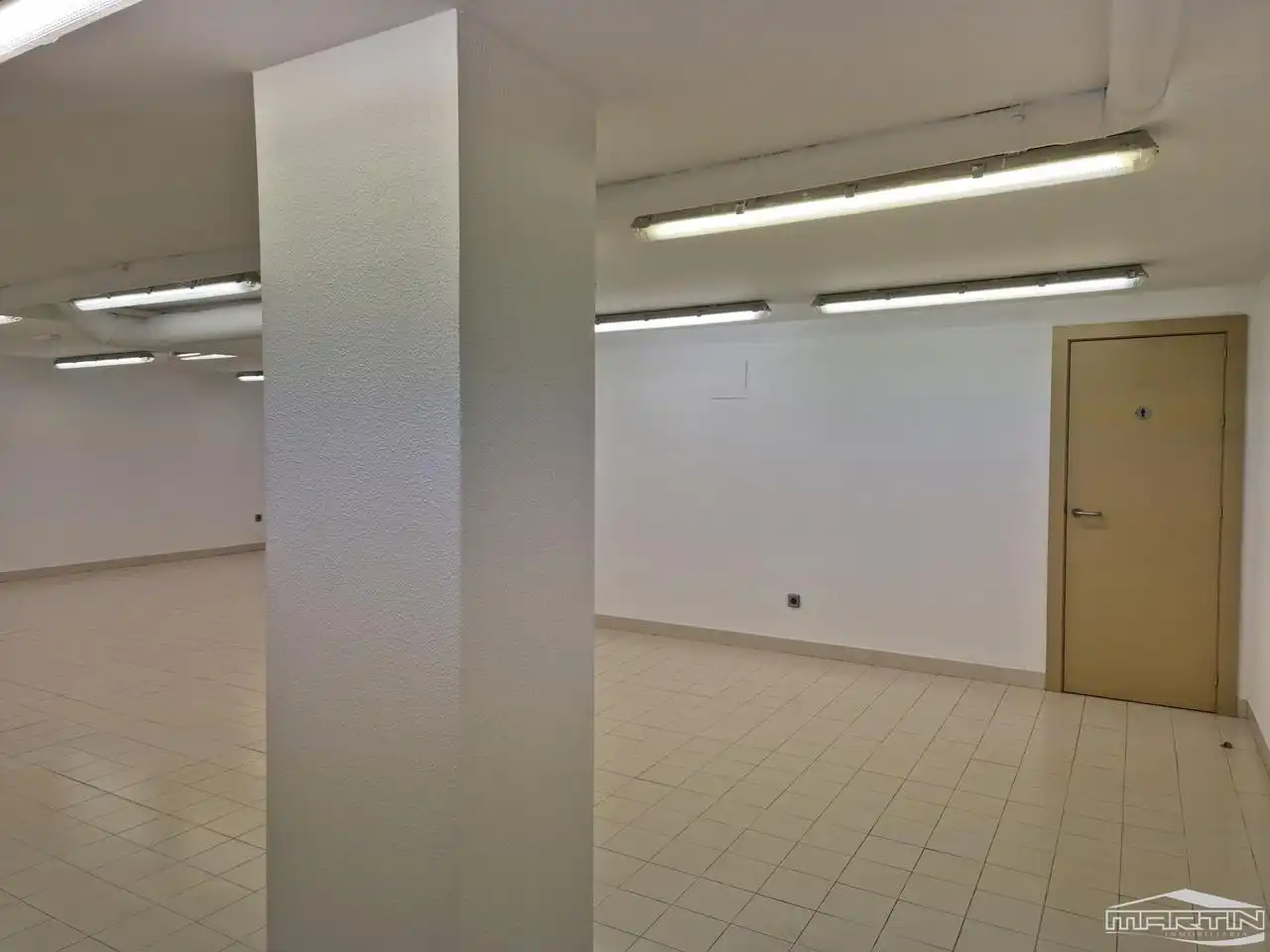 Local en venta en Lucena