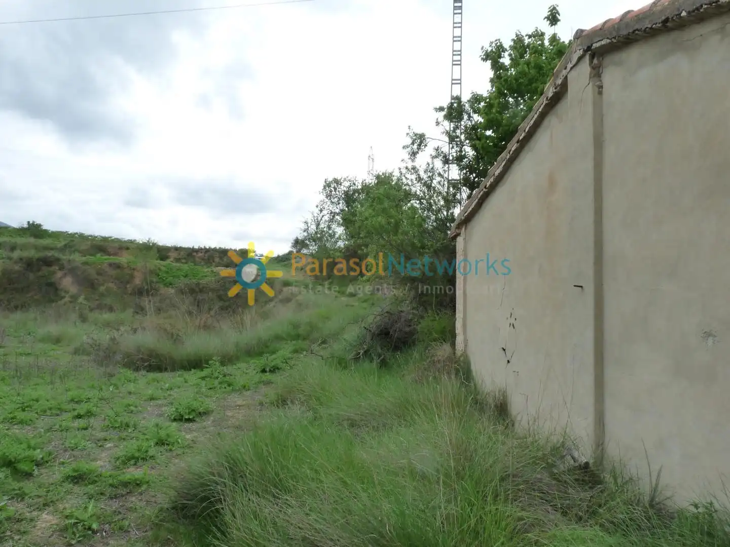 Terreny rústic en venda a Castelló de Rugat