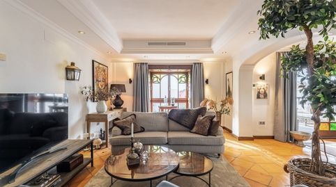 Preciosa Casa Adosada en Aloha Pueblo, Nueva Andalucia, Marbella