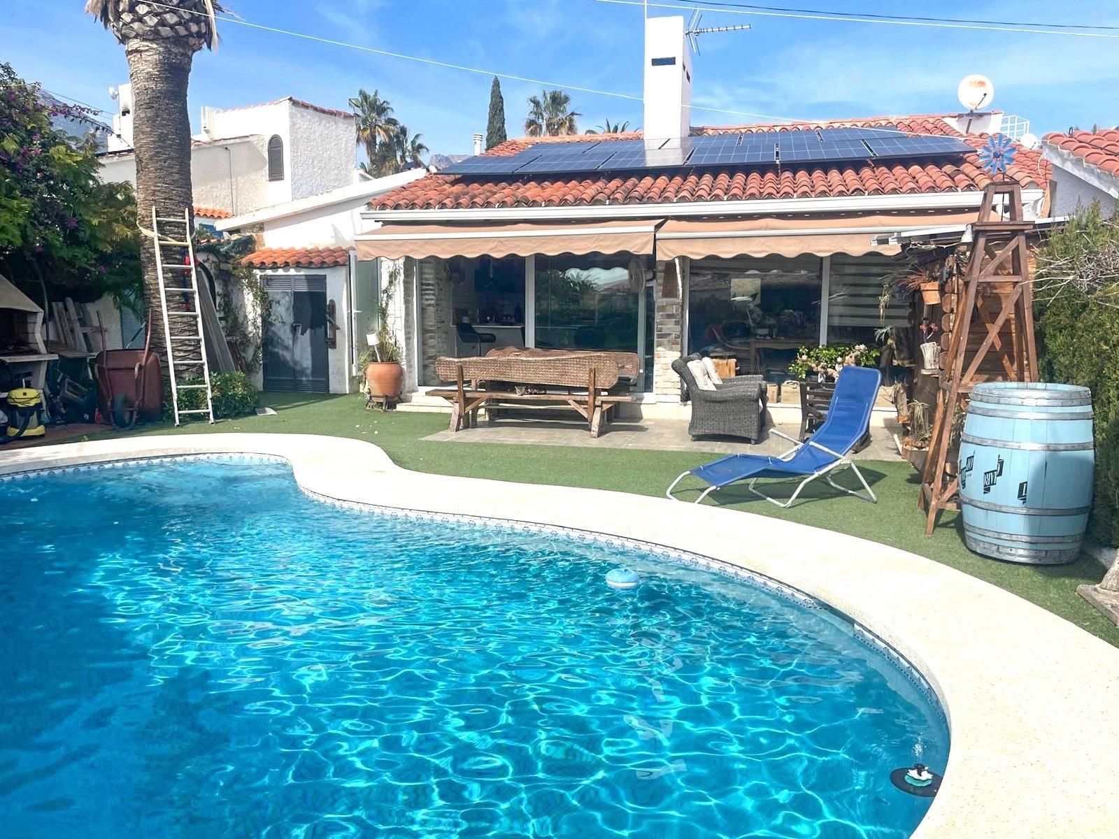 Swimming pool of House or chalet for sale in La Nucia  with Air Conditioner, Private garden and Swimming Pool