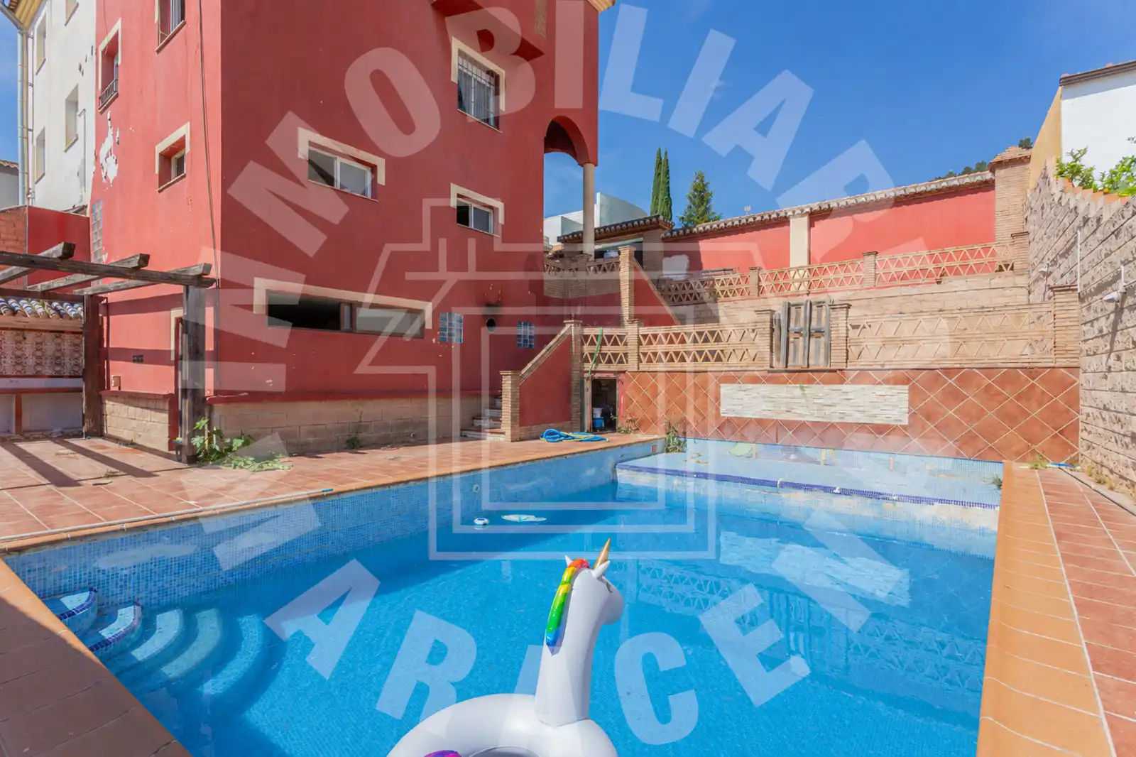 Piscina de Casa adosada en venta en Albolote con Terraza, Trastero y Piscina