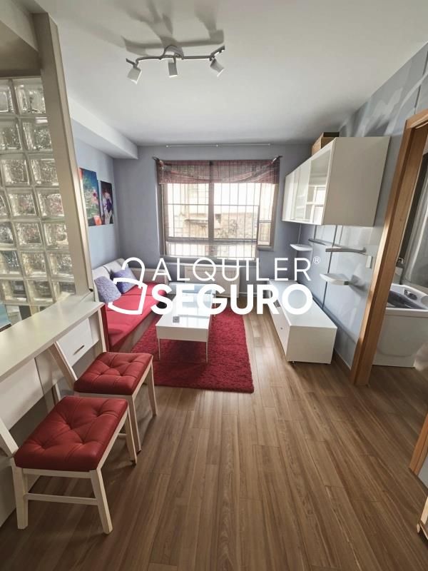 Living room of Flat to rent in Coslada  with Air Conditioner, Heating and Furnished