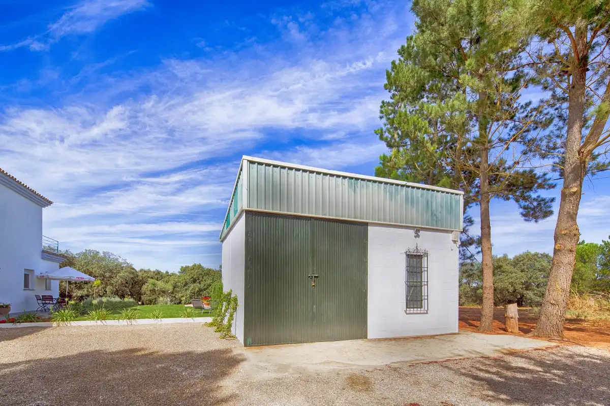 Vista exterior de Finca rústica en venta en Ronda con Jardín privado, Terraza y Piscina