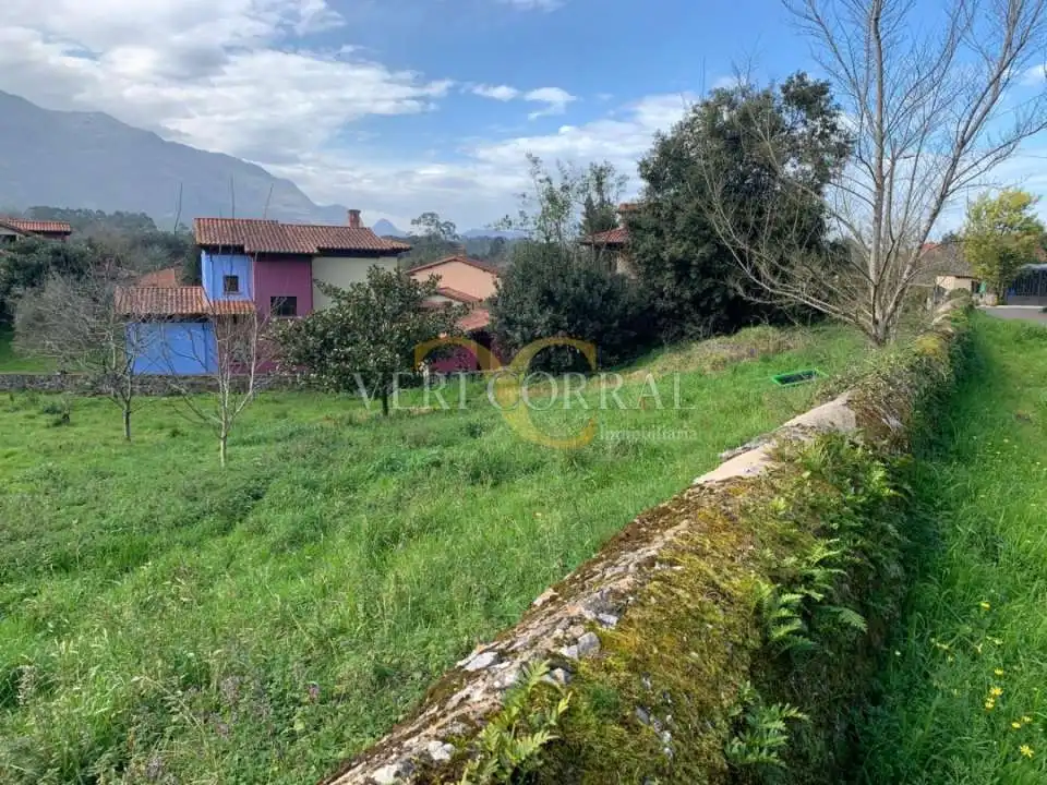 Land for sale in Llanes