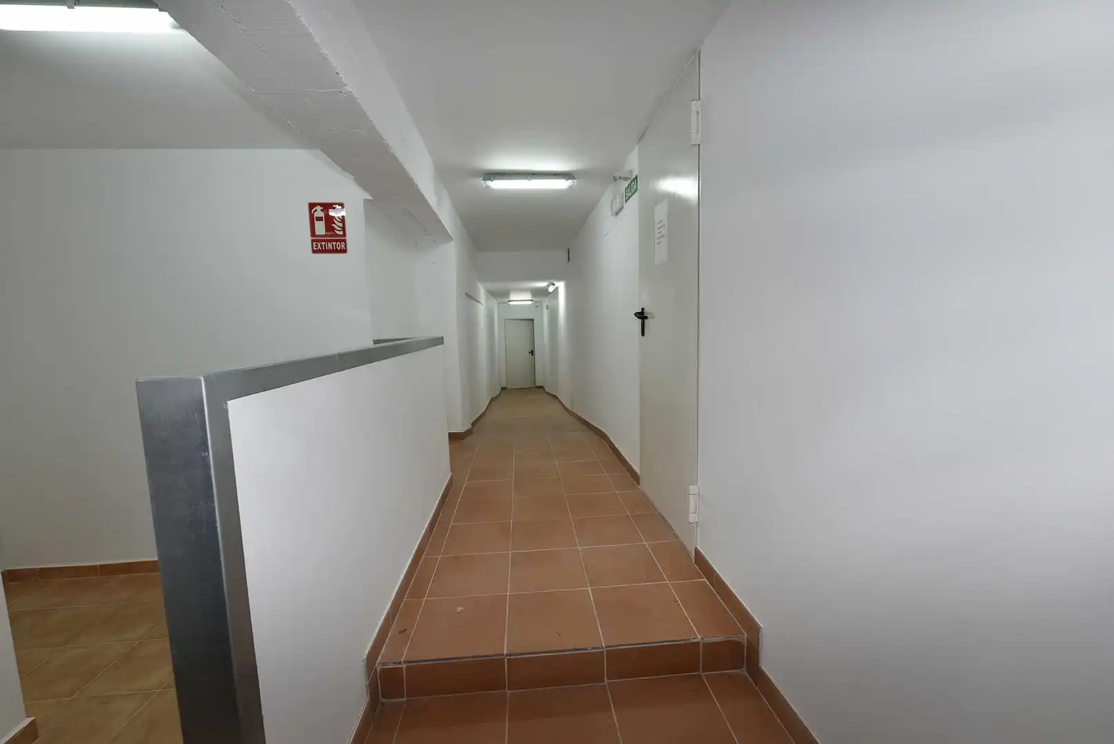 Traster de lloguer a Rúa Valiña, 7, San Salvador - Caeira