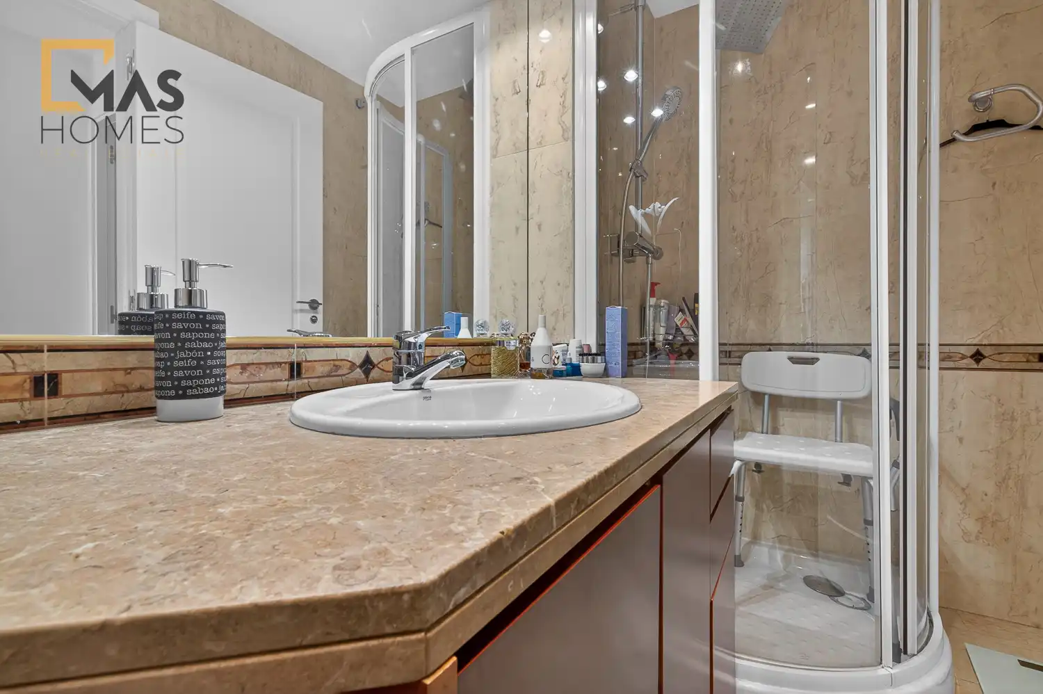 Ático con terraza en venta en Carrer de l'Escola Pia, imagen 39
