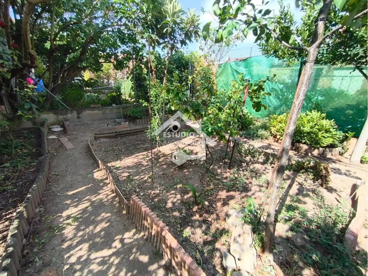 Houses for sale in Alesanco  with Heating, Private garden and Furnished
