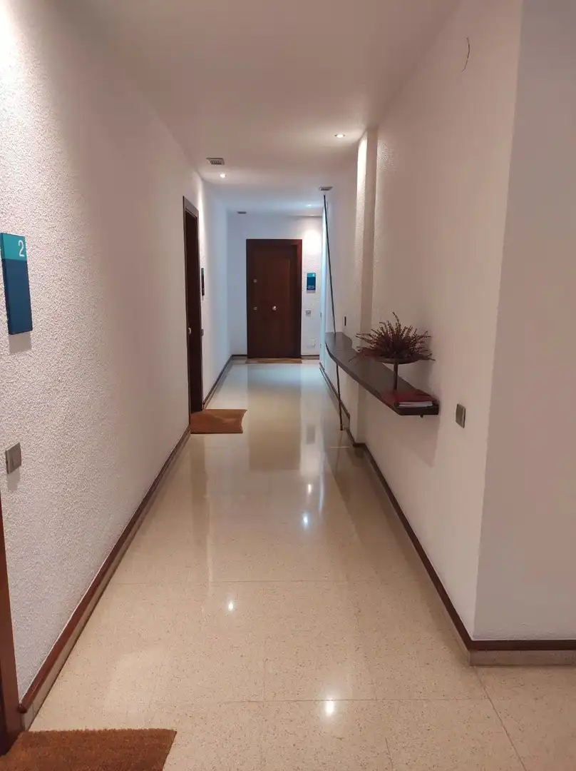 Oficina de alquiler en  Pamplona / Iruña