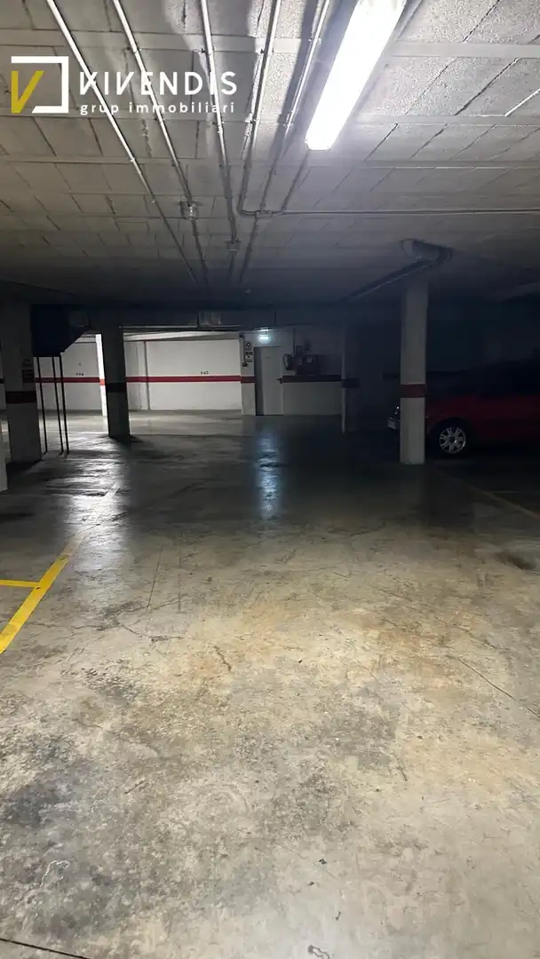 Individual en venta en Avenida BARCELONA, imagen 3