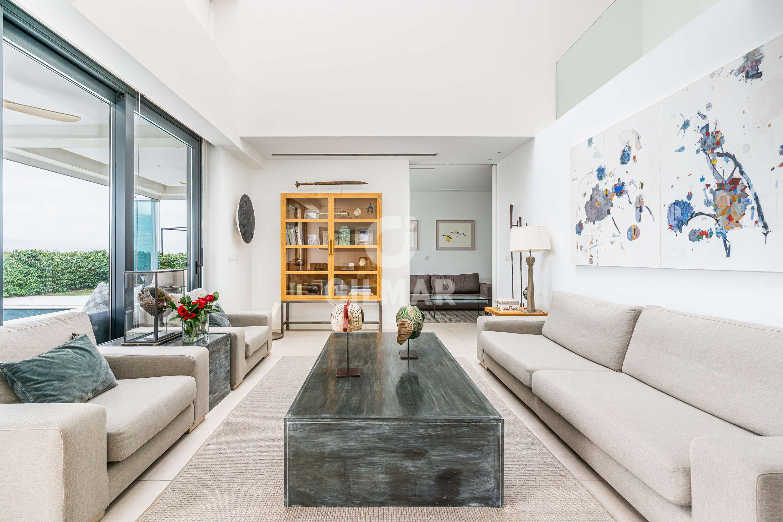 Sala de estar de Casa adosada en venta en Boadilla del Monte con Calefacción, Jardín privado y Piscina