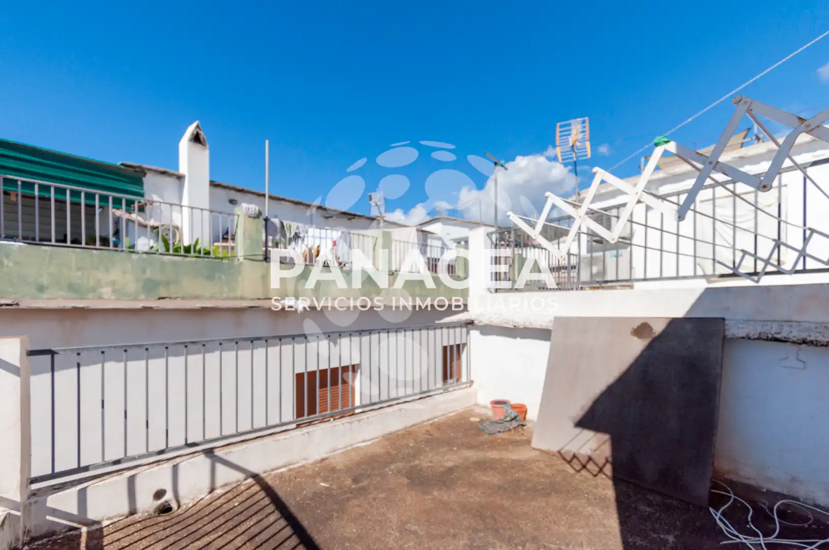 Vista exterior de Casa o chalet en venta en Nevada con Terraza, Amueblado y Lavadora
