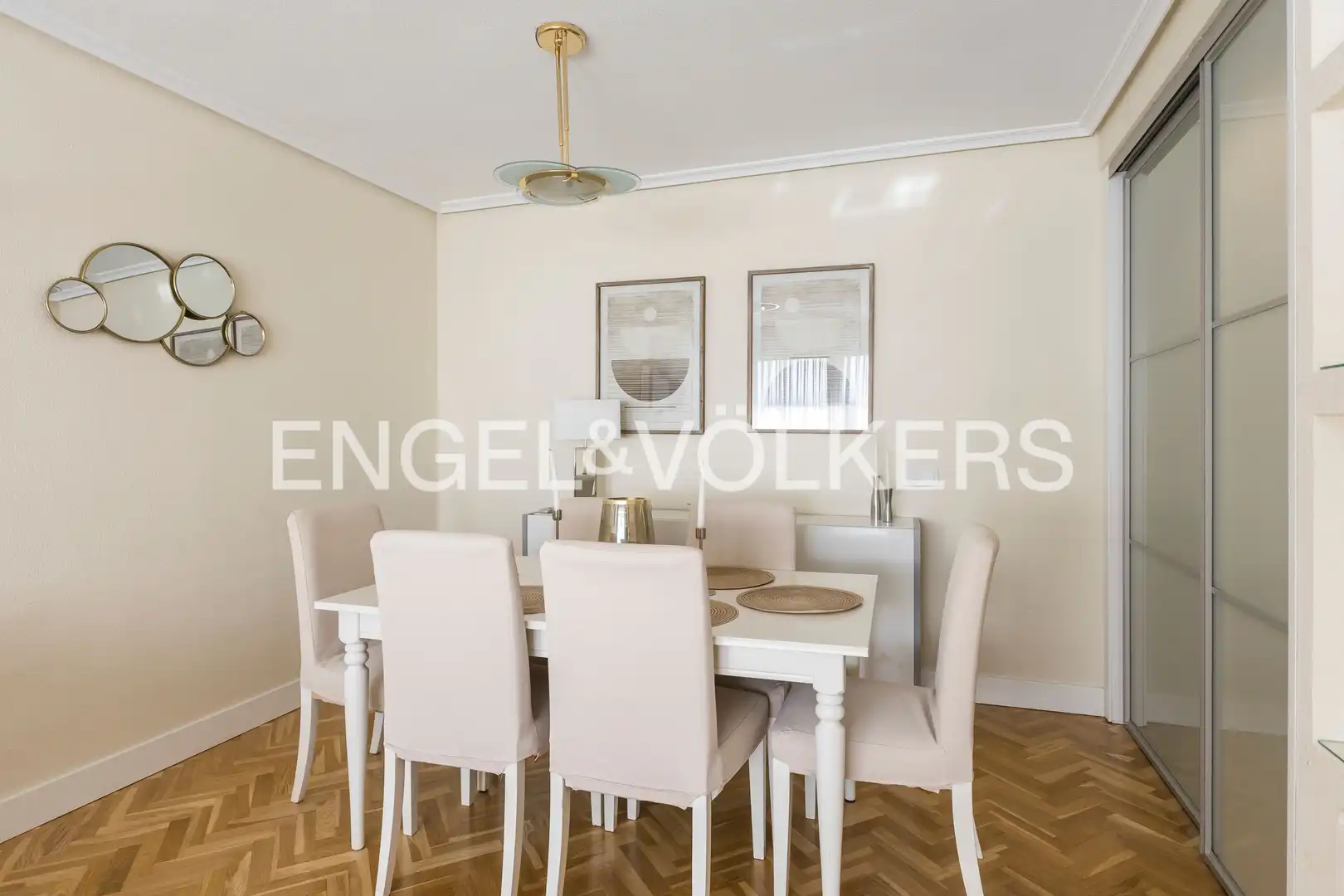 Comedor de Piso de alquiler en Madrid con Aire acondicionado, Calefacción y Jardín privado