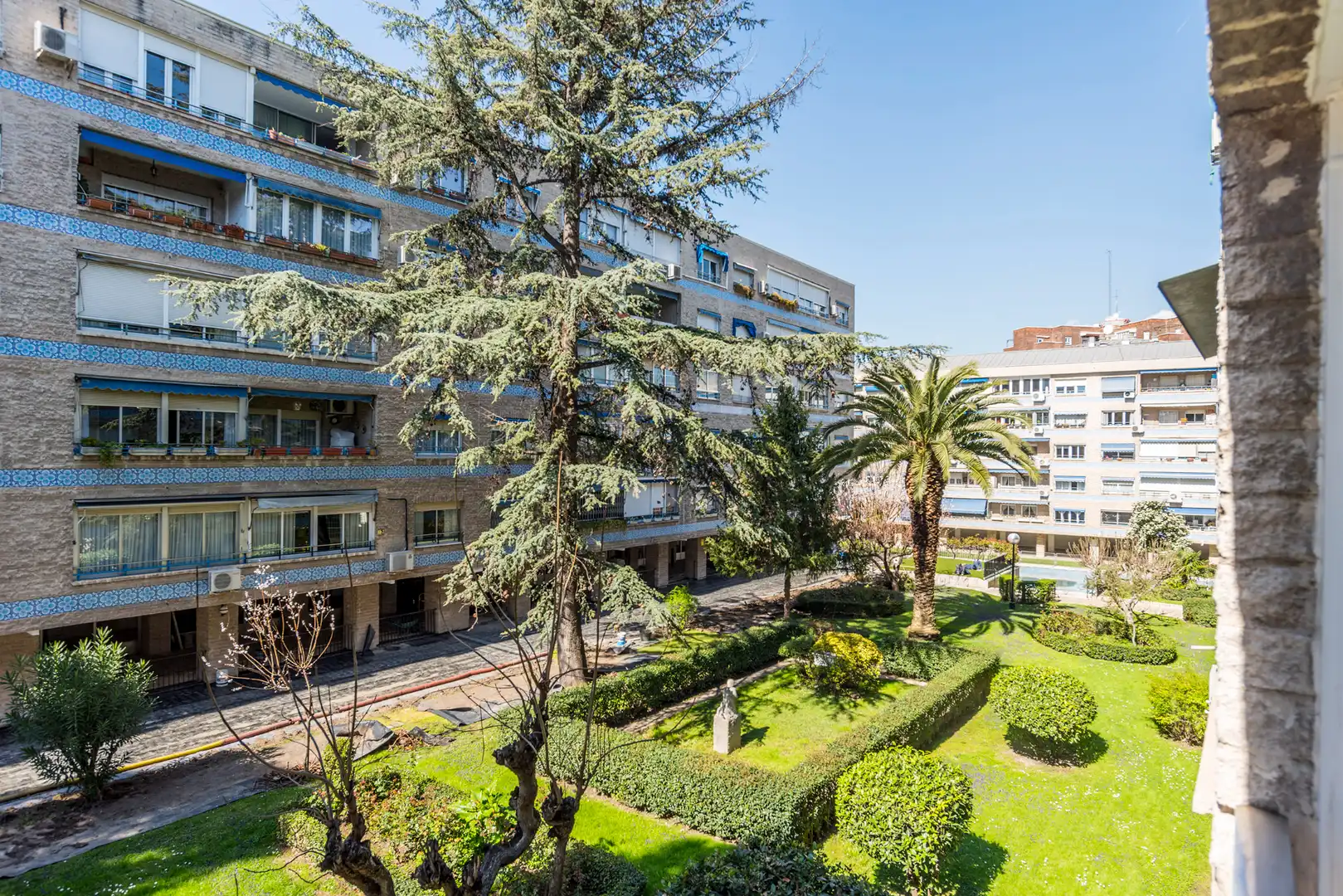 Vista exterior de Piso en venta en Madrid con Aire acondicionado, Calefacción y Piscina comunitaria