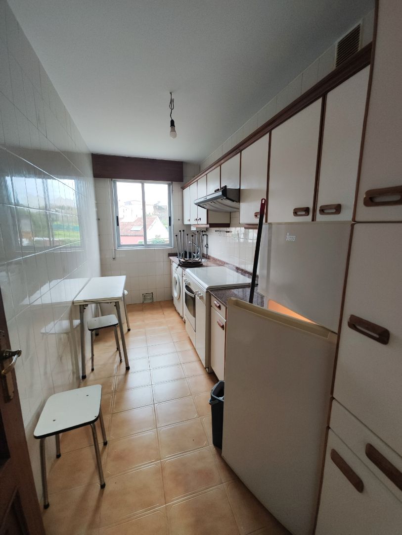 Kitchen of Apartment to rent in Santiago de Compostela   with Parquet flooring, Furnished and Oven