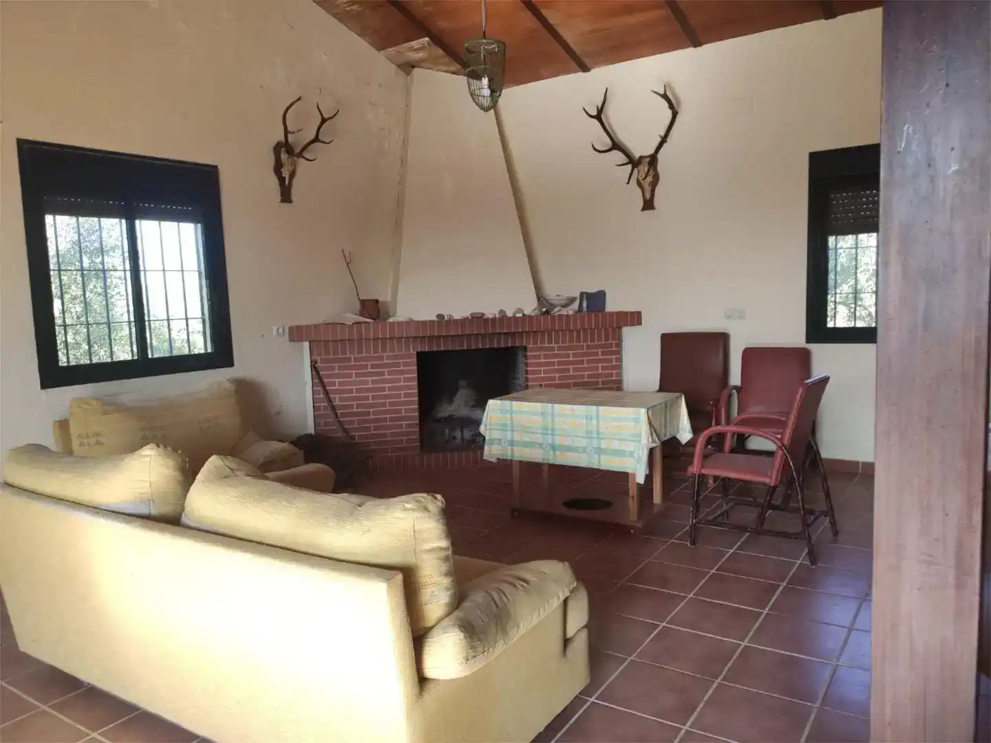 Sala d'estar de Finca rústica en venda en Guillena