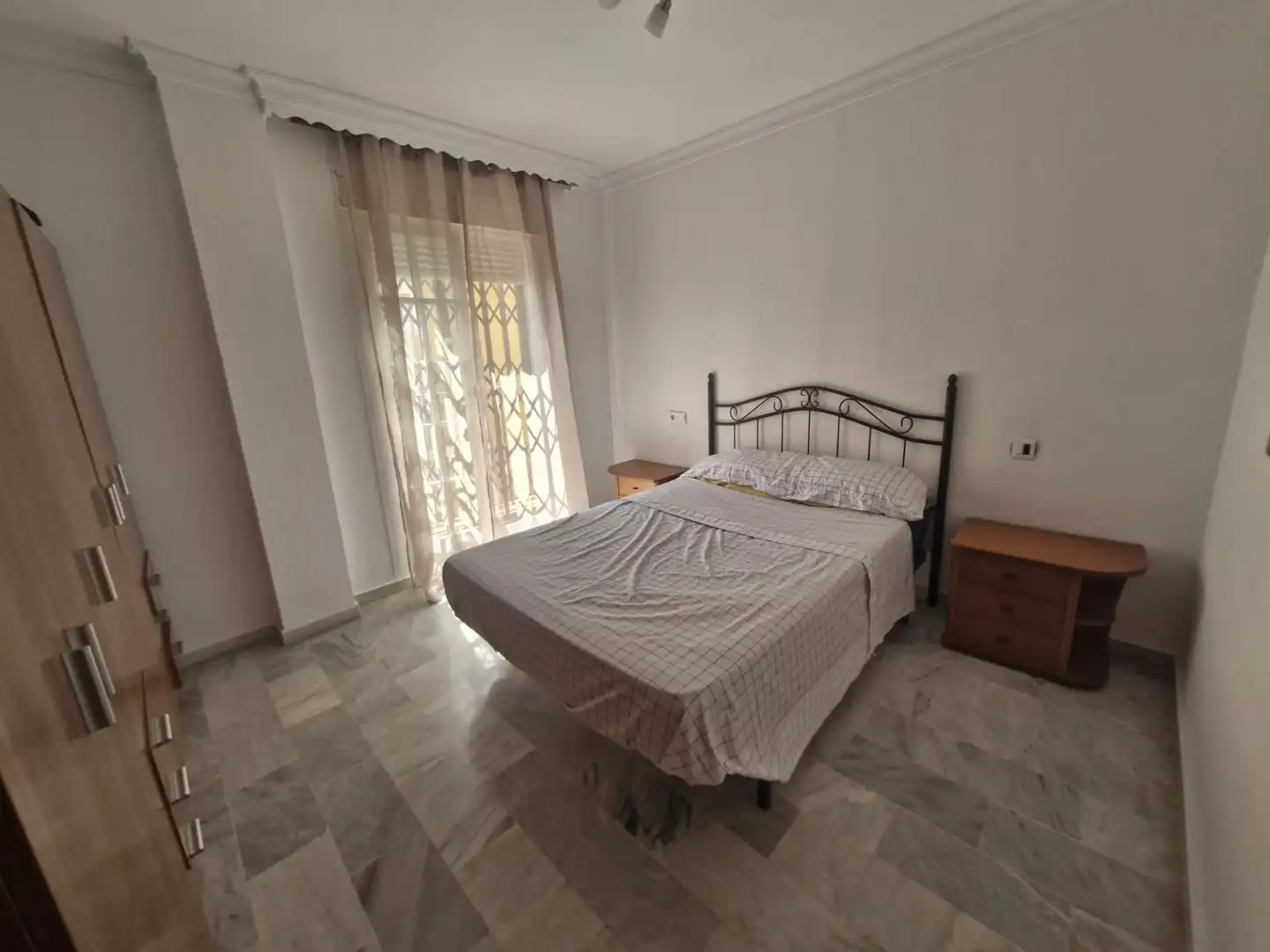 Dormitori de Casa adosada en venda en La Línea de la Concepción amb Terrassa