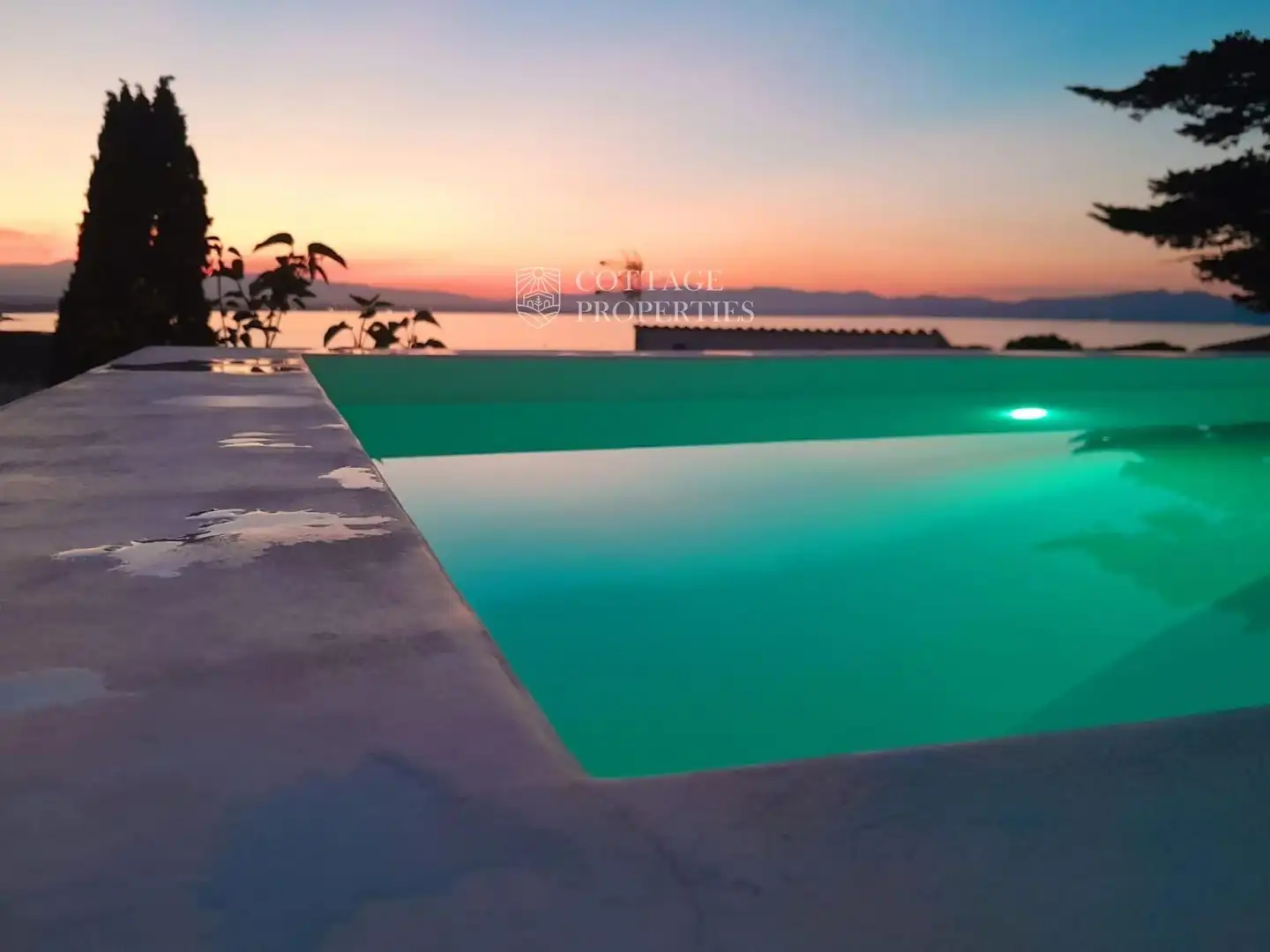 Piscina de Casa adosada en venta en L'Escala con Calefacción, Terraza y Piscina