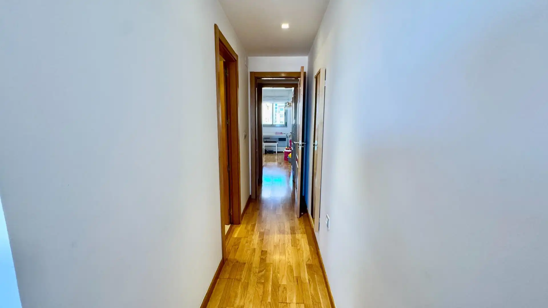 Flat for sale in Avenida Avenida de la Ilustración, 85, Campus de la Salud
