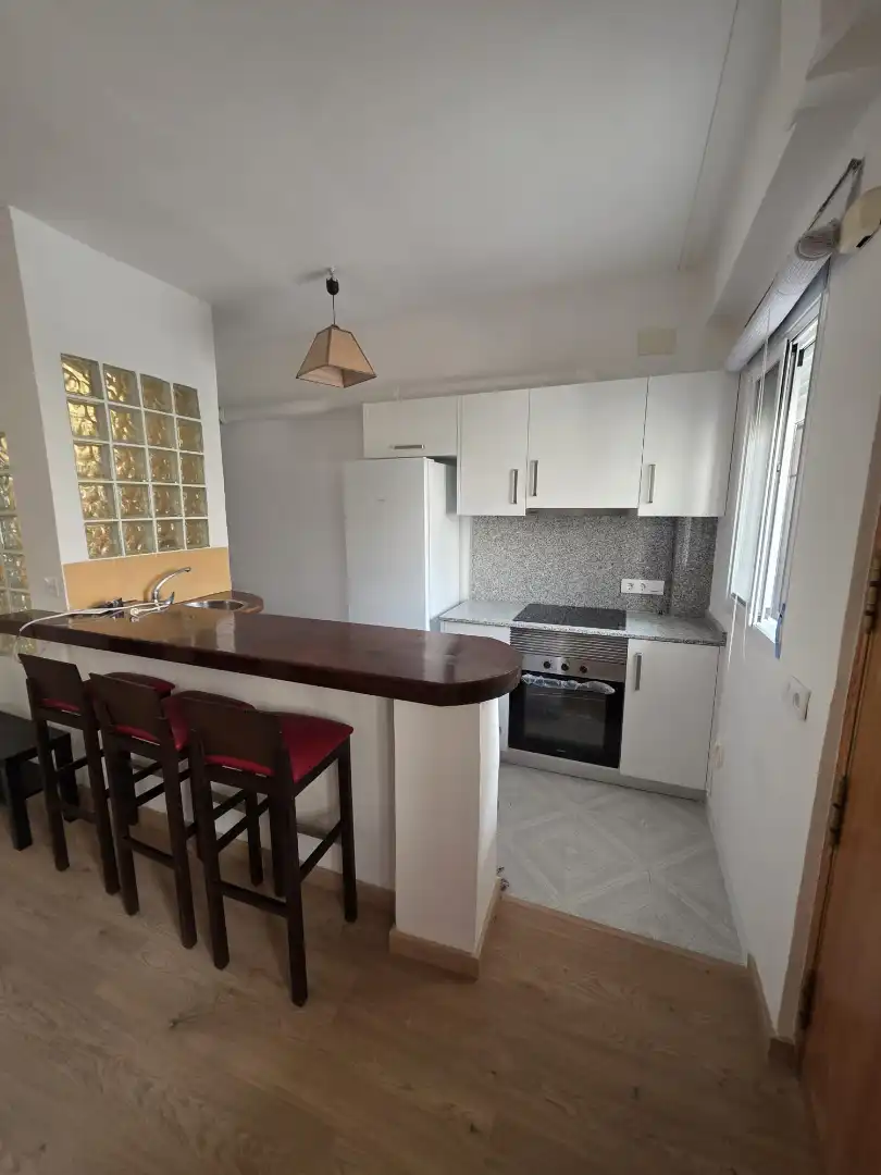 Kitchen of Flat for rent in Valencia  with Air Conditioner, Furnished and Oven