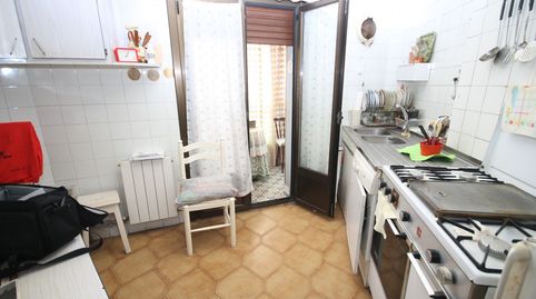 Foto 2 de Piso en venta en Sor Natividad Homedes, 3, La Txitxarra - Murrieta - Parke Santurtzi, Santurtzi