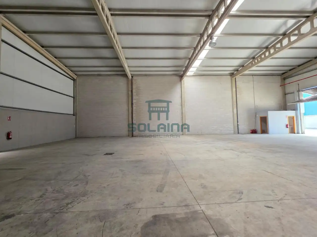 Industrial buildings for rent in San Cibrao das Viñas