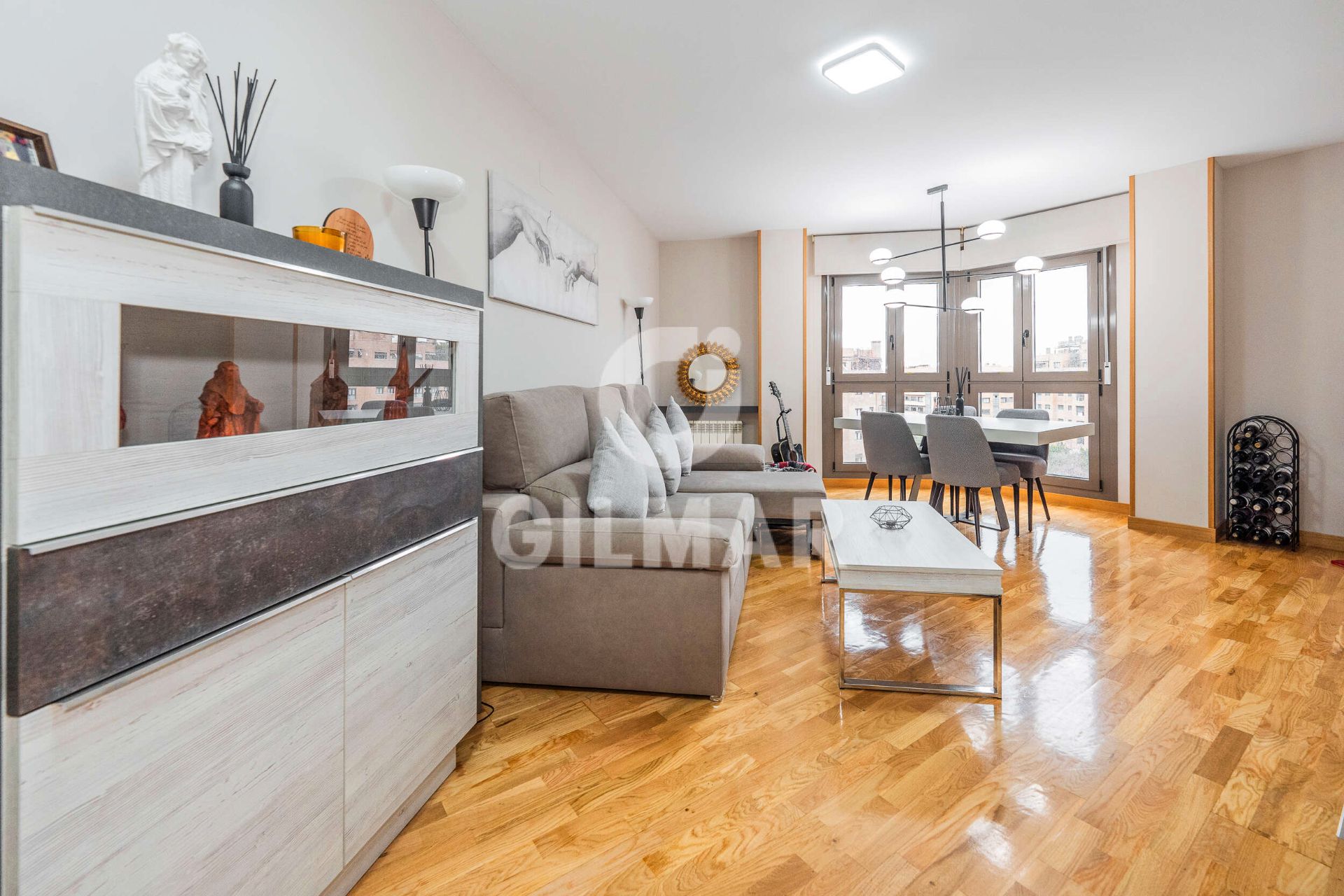 Living room of Flat for sale in  Madrid Capital  with Air Conditioner, Heating and Storage room
